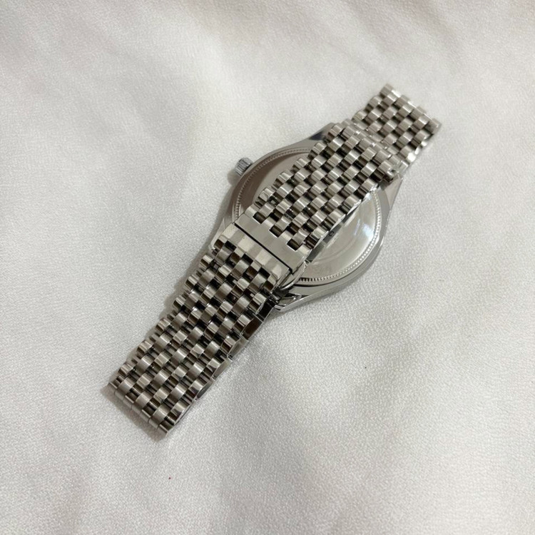 ساعت مچی مردونه از برند فیترون F6108